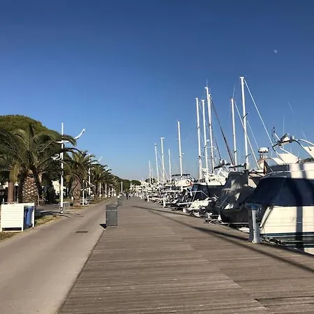 Port Camargue T2 Avec Vue Port